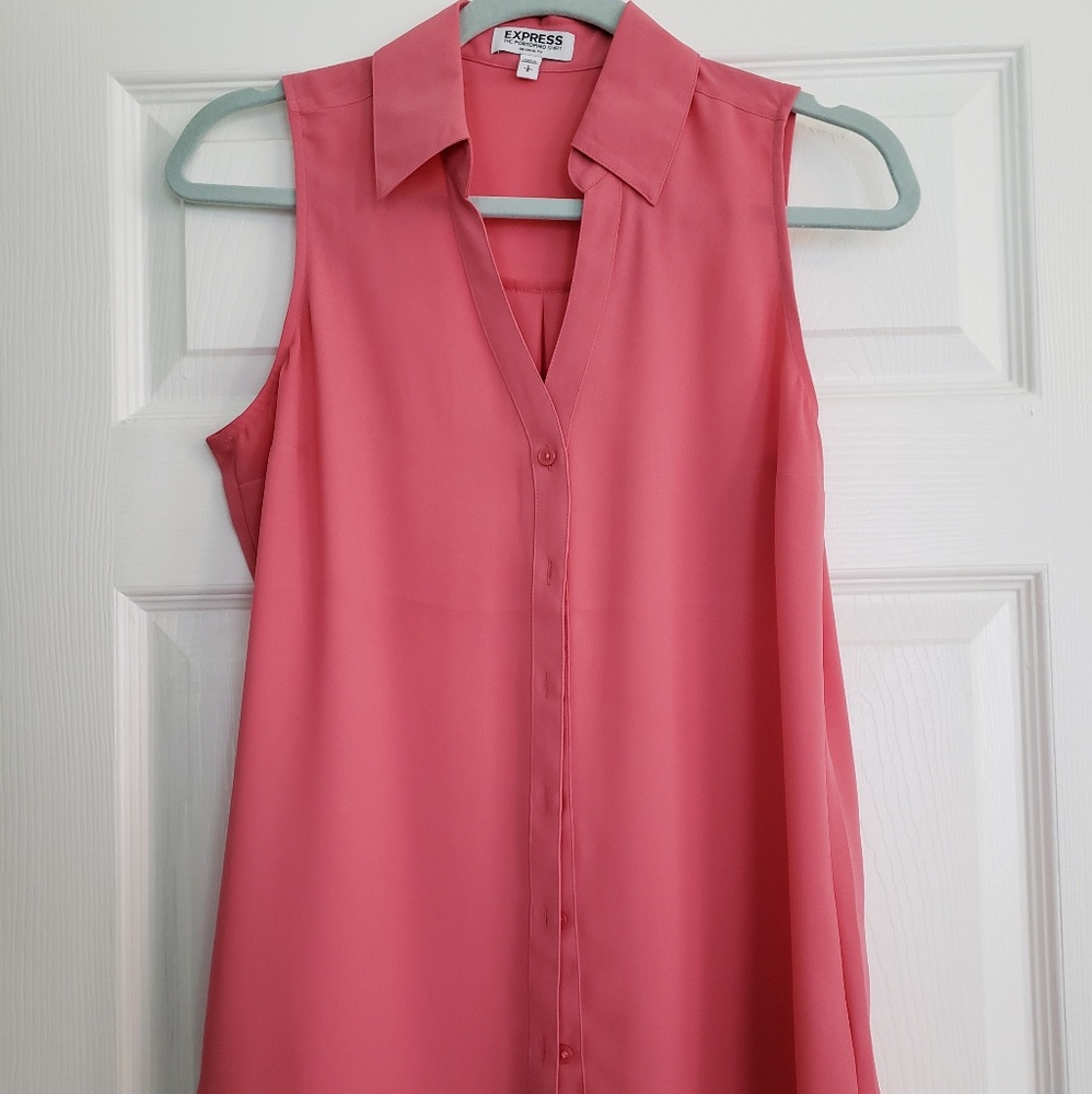 EXPRESS Portfolio Sleeveless Top